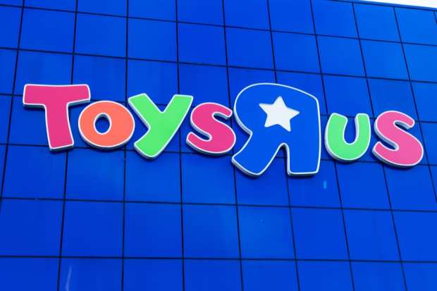 Toys R Us Returns With Small Retail Stores