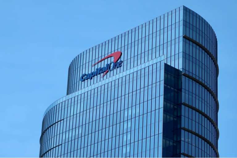Alleged CapOne Hacker Might Have Stolen Data From 30+ Companies