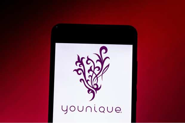Younique Launches App For Virtual Makeup Trials
