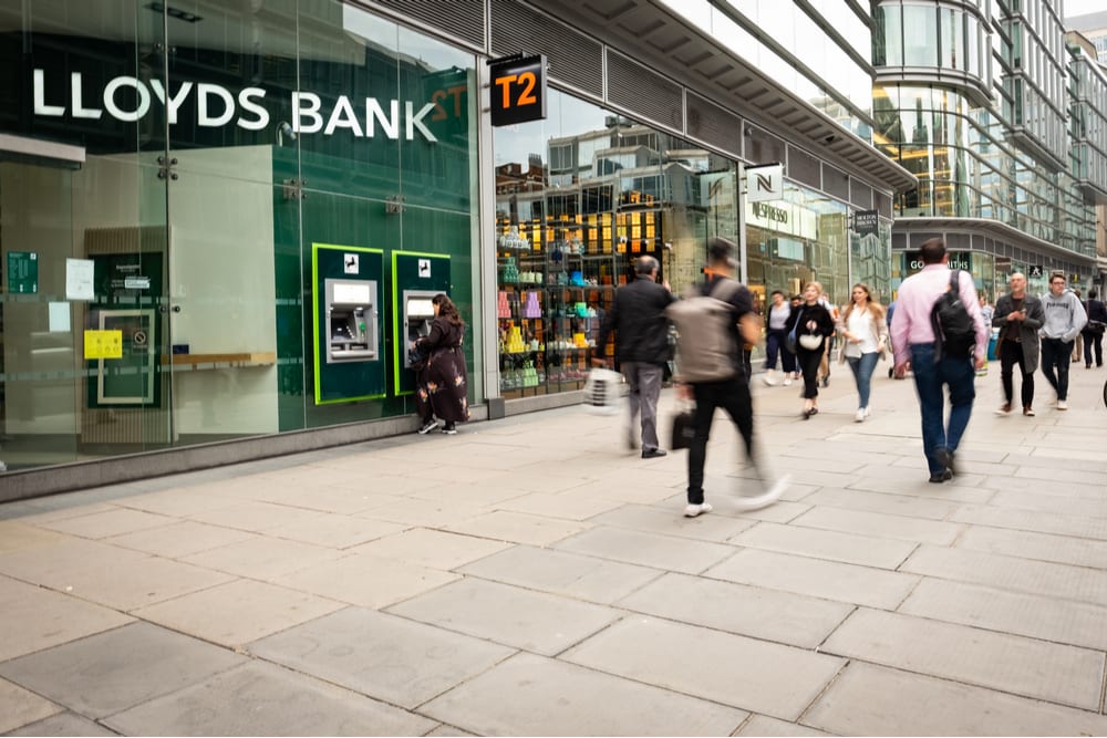 Lloyds To Launch Support Team To Fight Financial Abuse