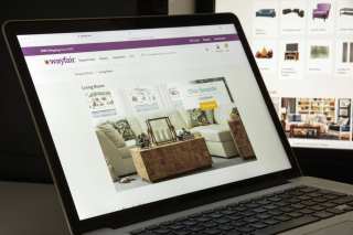 Retail Pulse: Wayfair Opens Mall Store; Banana Republic Unveils Style Passport