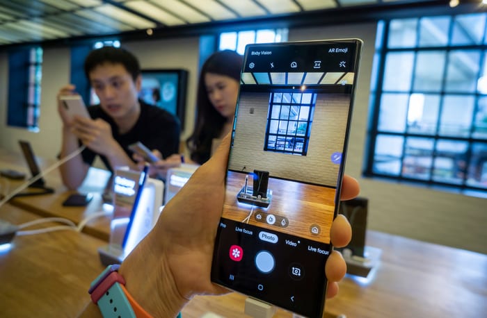 Samsung To Debut Blockchain-Friendly Smartphone