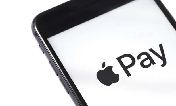 EU Digs Into Apple Pay Antitrust Probe