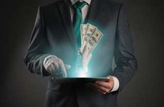 Payouts Network Serves Restaurant Workers’ Real-Time Tips