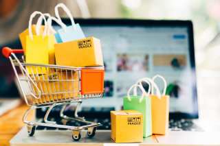 Walmart Subsidizes Vendor Price Cuts To Gain Edge Over Amazon
