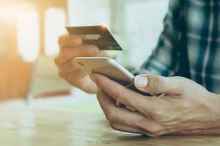 How Apple Card Brings ‘Existential Crisis’ To Smaller FIs