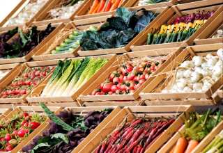 How Smaller Grocers Are Keeping Pace With Big Food Industry Changes