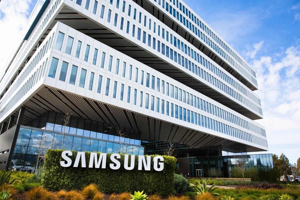 Samsung’s Strong Q3 Smartphone Sales Weighed Down By Weak Memory Chip Business