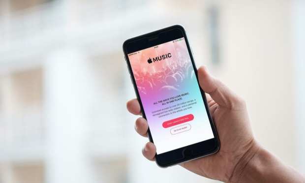 Apple Provides Soundtrack For Retail Stores With Music For Business