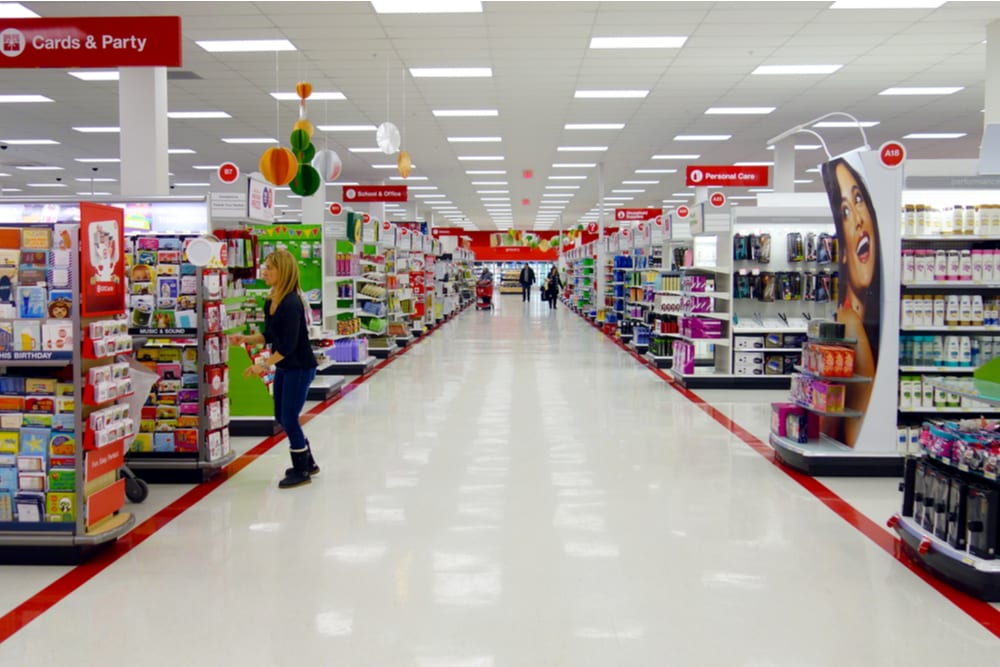 Moody’s Predicts Difficult Retail Landscape, Lowers Profit Forecast