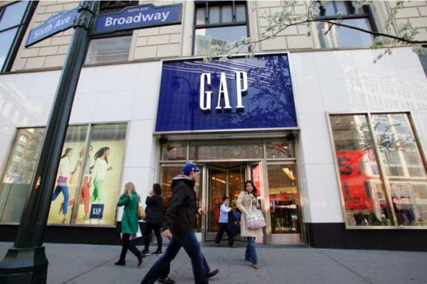 Facing Falling Sales, Gap CEO Exits Company