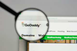 GoDaddy Links SMBs To Kabbage Financing