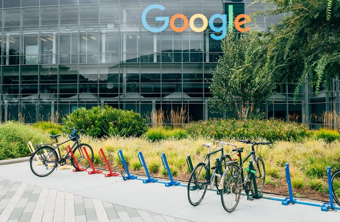 Google To Team With Banks To Offer Consumer Checking Accounts