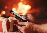 smartphone holiday shopping
