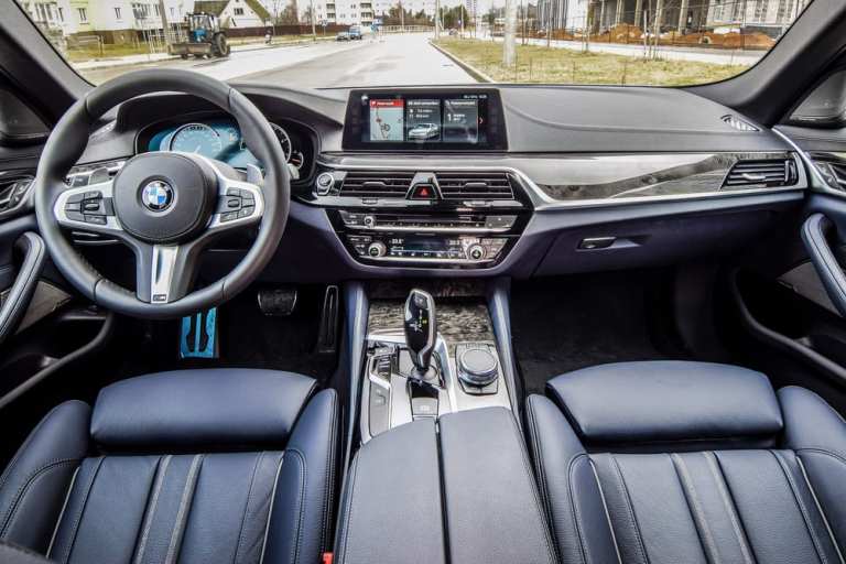 Olo Rolls Out Food Ordering Trial In BMW Vehicles