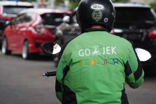 Gojek To Take Strategic Stake In Blue Bird Taxicab Company