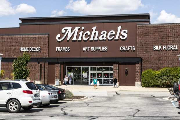 Michaels Taps Walmart Exec As CEO; Shares Surge 32 Pct