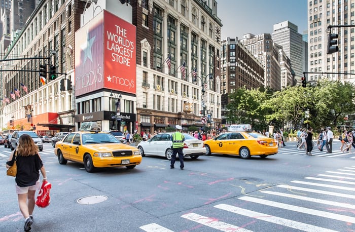 Moody’s Predicts Bleak Outlook For Department Stores