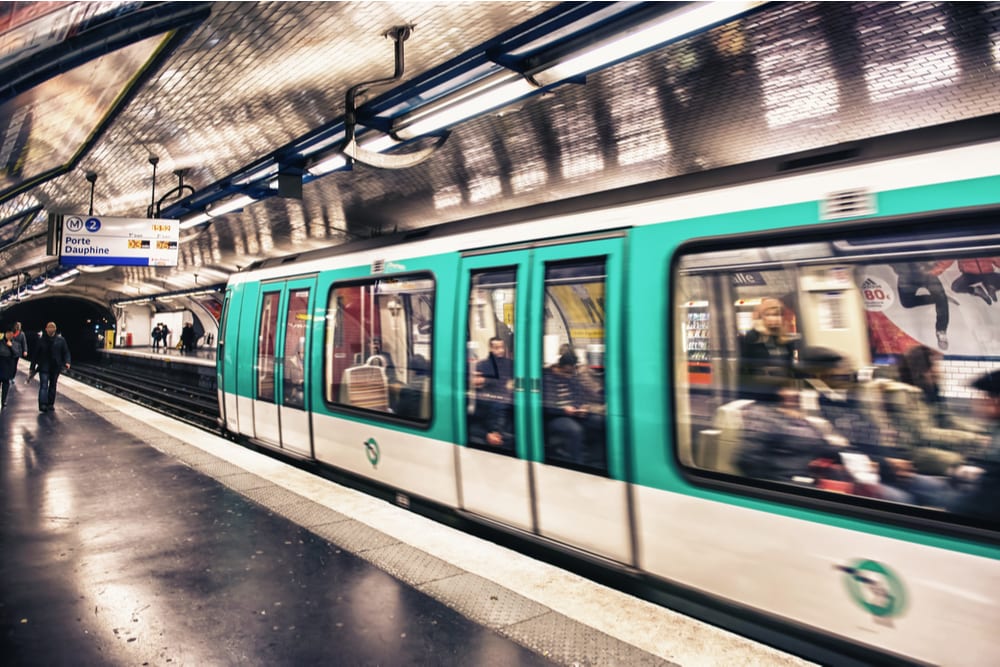 Paris Strikes Drive 30 Pct Drop In Sales For Paris Retailers