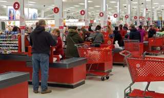 Short Sellers Bet Against Physical Retailers Pre-Holiday