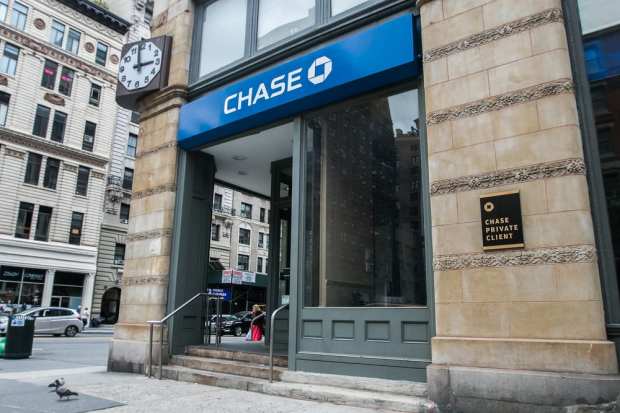 Chase, Workiz Add Same-Day Payouts For In-Field Workers