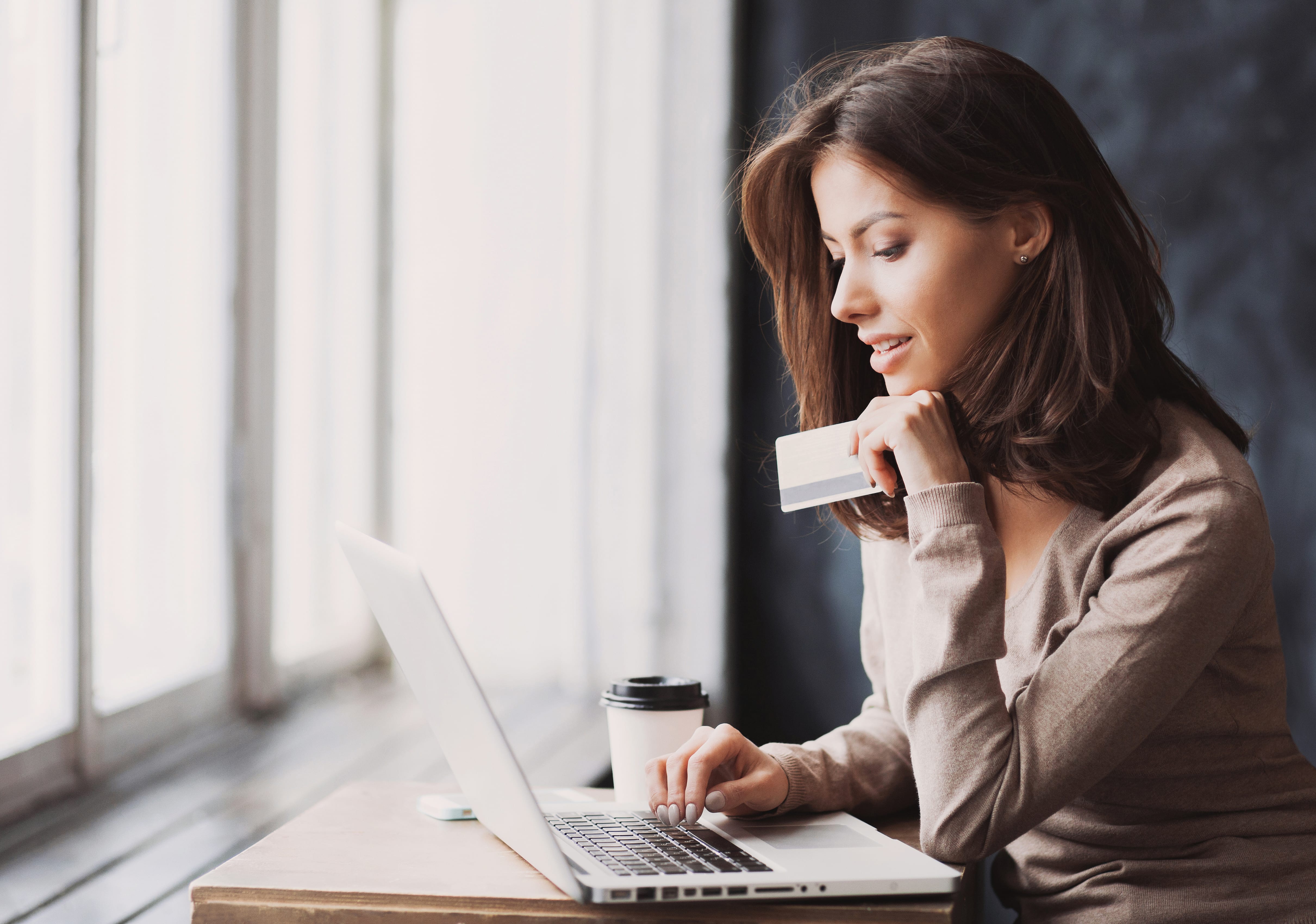 Digitizing The Store Sales Associate Experience