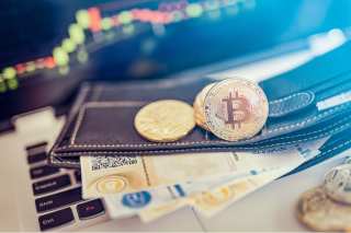 Bitcoin Daily: Google Enables MetaMask Ethereum Wallet On Google Play; Crypto Holder Loses $16K In Ledger Malware Attack