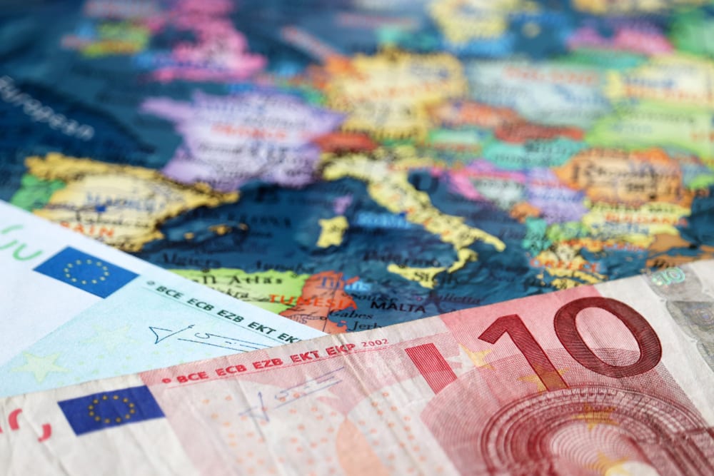Data Shows Divide In Euro Zone Lending