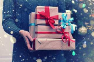 Retailers Face Supply/Demand Shortfalls This Holiday Season