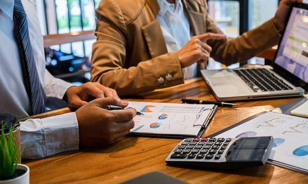 How APIs Are Helping FIs Meet SMBs’ Payment Needs