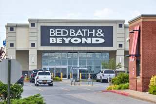 Bed Bath & Beyond’s Shares Plummet On Q3 Earnings Miss