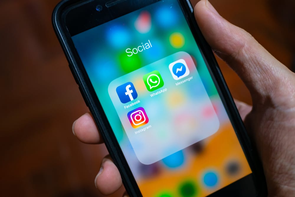 Facebook CFO Hints At WhatsApp Payments Expansion Beyond India
