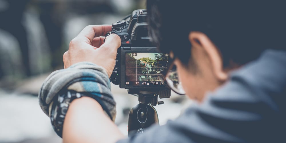 How Shutterstock Relies On Fast Disbursements For Contributor Loyalty