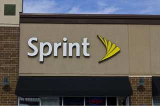 Sprint Benefits From Less Expensive Subscriptions