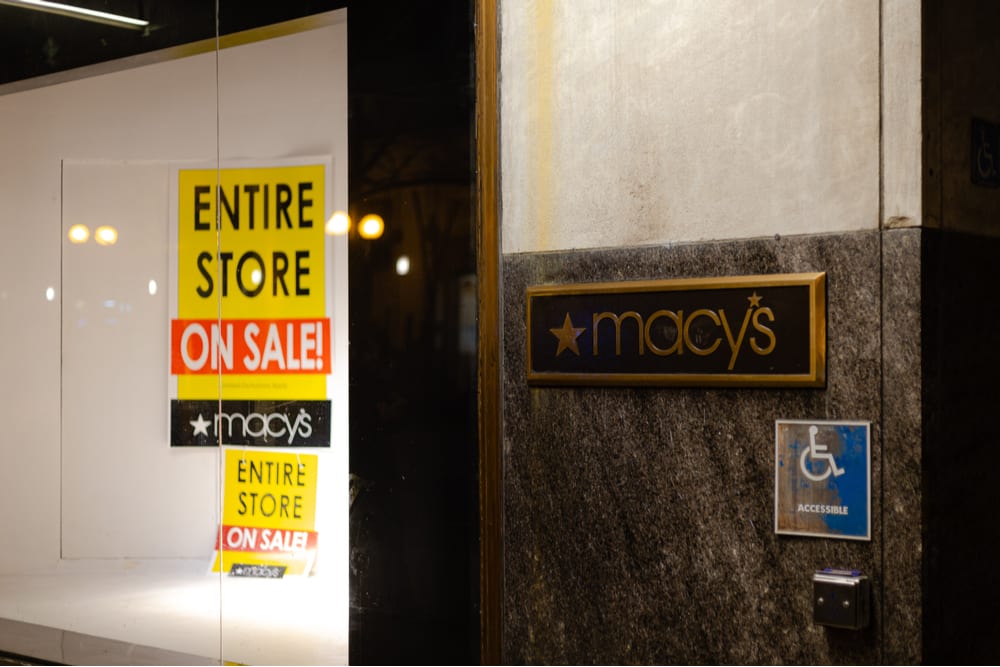 Macy’s to Shut 125 Stores, Shutter Tech Offices