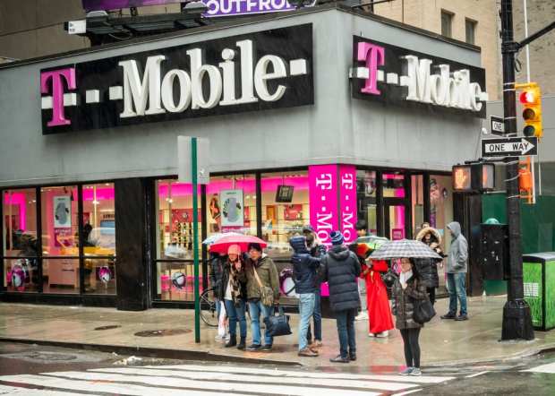 New York To Let T-Mobile, Sprint Merger Go Forward