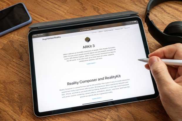 Apple Introduces Augmented Reality For Retailers
