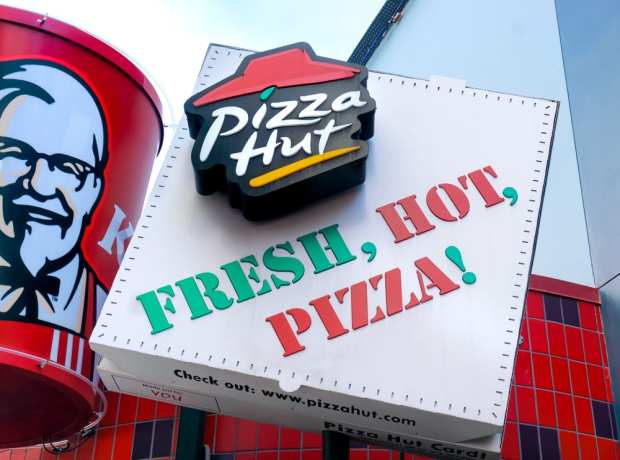 As Pizza Hut Struggles, QSRs Grapple With Delivery Investments