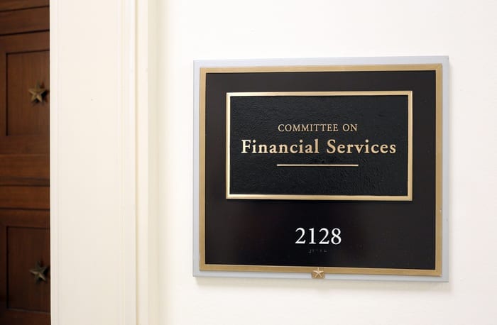 Congress Blasts Former Wells Fargo Bosses Over Resignations