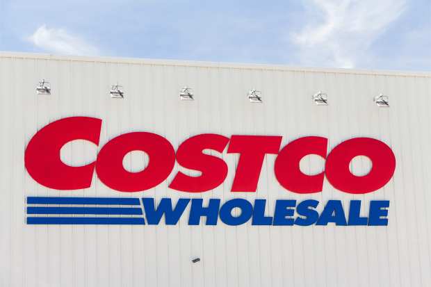 Costco Posts Solid Quarter, Limits Virus-Related Items