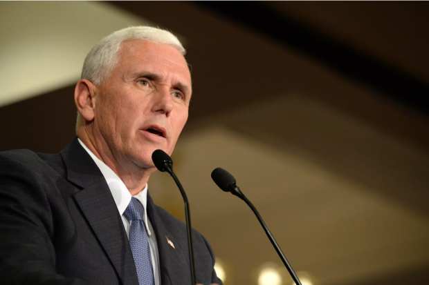VP Pence To Meet With Airline Execs On Gathering Data To Fight Coronavirus