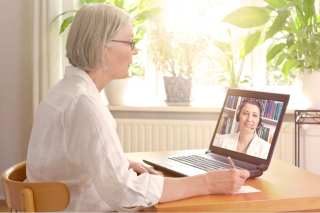 The Therapist Is In, Online