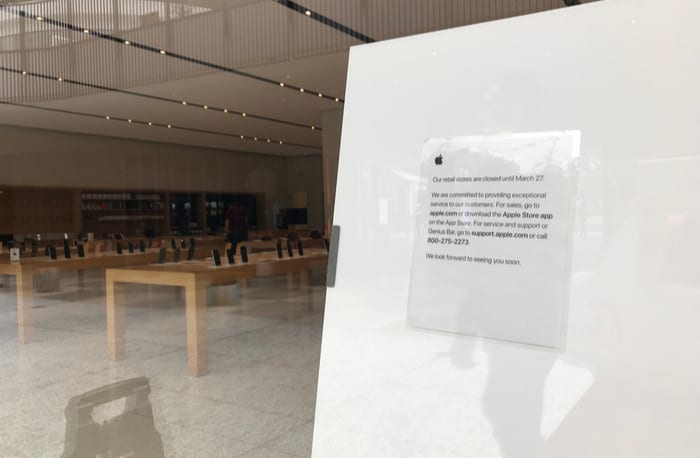 Apple Customers Can’t Get Devices Back Until Stores Reopen