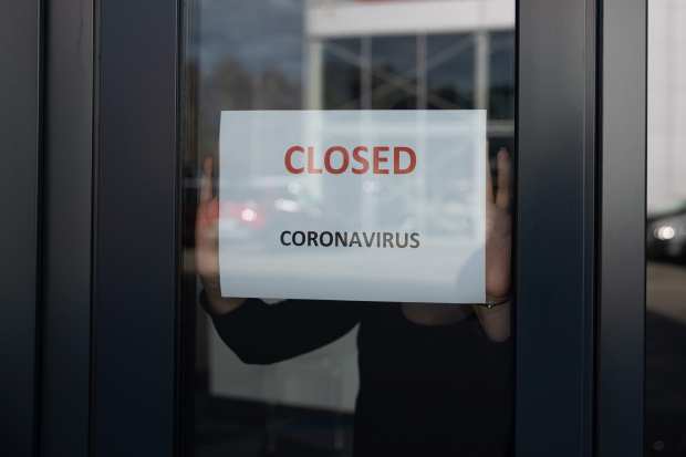 closed coronavirus sign