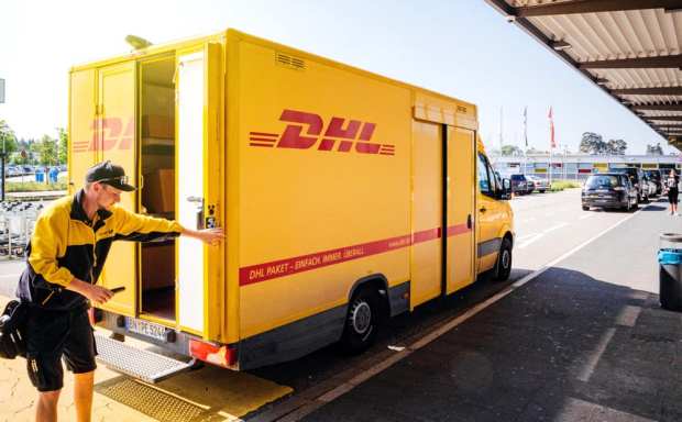 DHL: What Happens When Robots Run The Warehouse