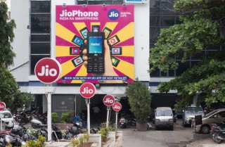 Facebook’s Deal For 10 Pct Of Indian Telco Postponed Due To COVID-19