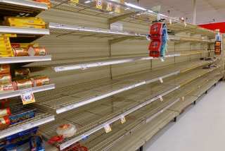 US Retailers, Grocers Reduce Hours As SMBs Fight To Survive Quarantine
