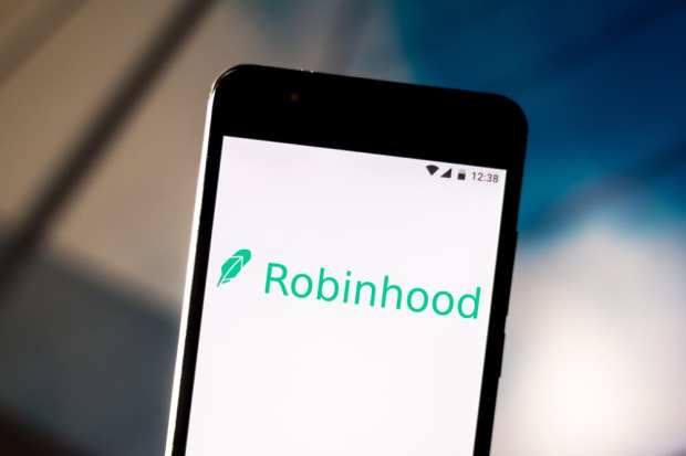 Robinhood App Crashes Again As Markets Plummet