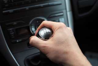 Shift Happens: Online Car Company Manages Crisis With Class