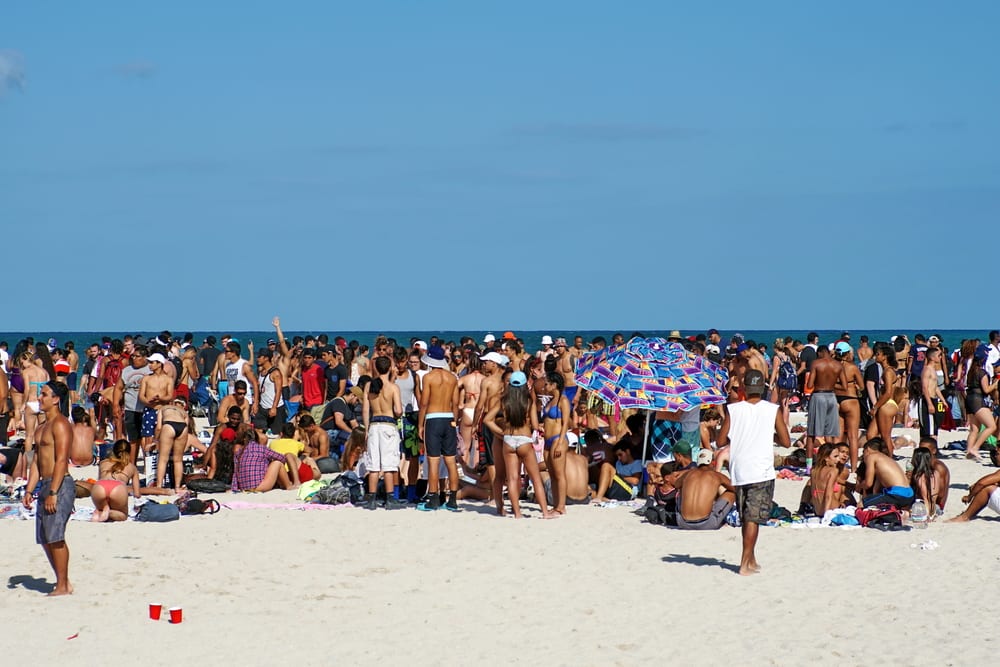 spring-break-florida-beaches-coronavirus.jpg